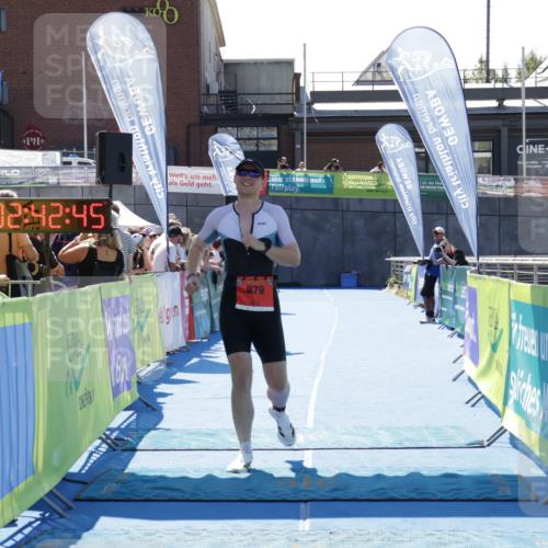 09.08.2026 - GEWOBA Citytriathlon Bremen Yannick Fuchs http://msf.ph/oto/9942077 09.08.2026 14:09:08 Ziel 643, 647, 879 meine-sportfotos.de