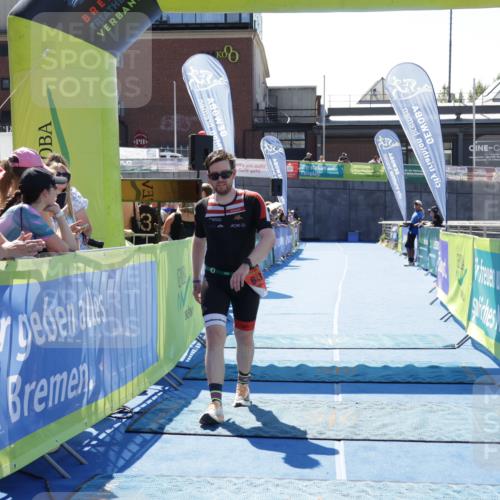 09.08.2026 - GEWOBA Citytriathlon Bremen Yannick Fuchs http://msf.ph/oto/9942081 09.08.2026 14:09:14 Ziel 643 meine-sportfotos.de