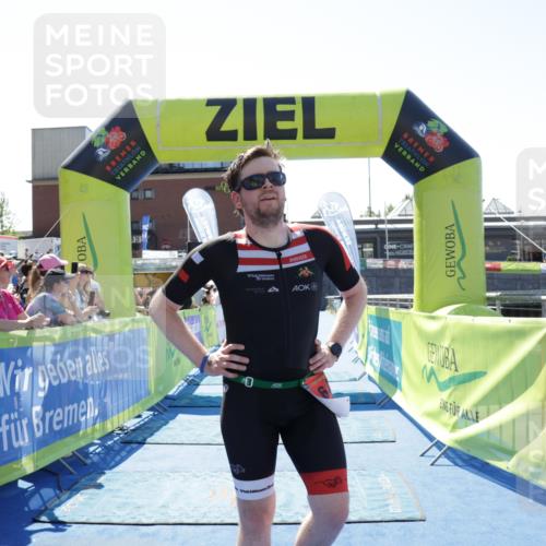 09.08.2026 - GEWOBA Citytriathlon Bremen Yannick Fuchs http://msf.ph/oto/9942084 09.08.2026 14:09:18 Ziel  meine-sportfotos.de