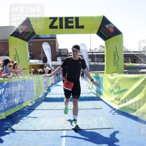 09.08.2026 - GEWOBA Citytriathlon Bremen Yannick Fuchs http://msf.ph/oto/9942095 09.08.2026 14:09:37 Ziel 594, 635 meine-sportfotos.de