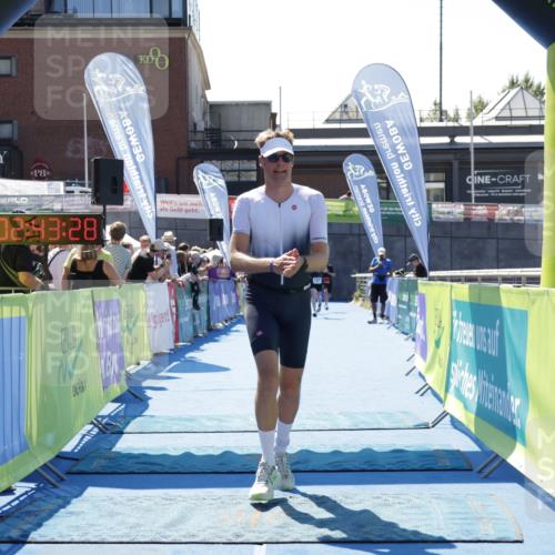 09.08.2026 - GEWOBA Citytriathlon Bremen Yannick Fuchs http://msf.ph/oto/9942112 09.08.2026 14:09:51 Ziel 791, 820, 982 meine-sportfotos.de
