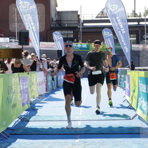 09.08.2026 - GEWOBA Citytriathlon Bremen Yannick Fuchs http://msf.ph/oto/9942119 09.08.2026 14:09:56 Ziel 747, 898, 982, 1129 meine-sportfotos.de