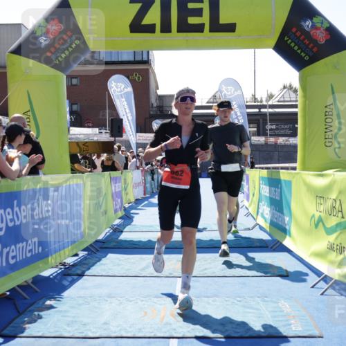 09.08.2026 - GEWOBA Citytriathlon Bremen Yannick Fuchs http://msf.ph/oto/9942122 09.08.2026 14:09:58 Ziel 747, 898, 982, 1129 meine-sportfotos.de