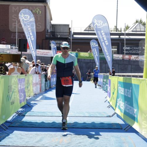 09.08.2026 - GEWOBA Citytriathlon Bremen Yannick Fuchs http://msf.ph/oto/9942132 09.08.2026 14:10:12 Ziel 669, 720 meine-sportfotos.de