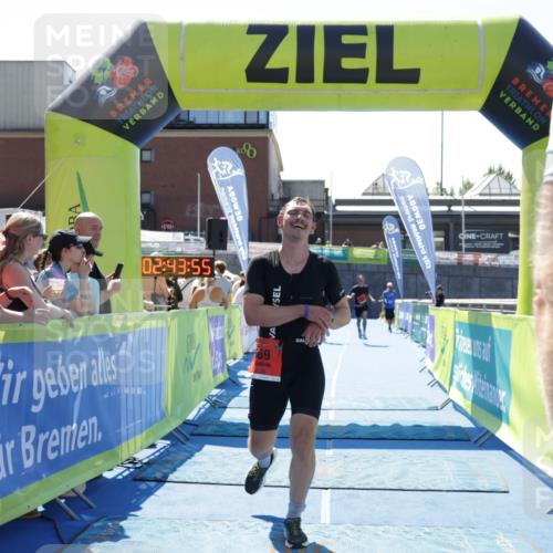 09.08.2026 - GEWOBA Citytriathlon Bremen Yannick Fuchs http://msf.ph/oto/9942133 09.08.2026 14:10:18 Ziel 566, 669, 739 meine-sportfotos.de