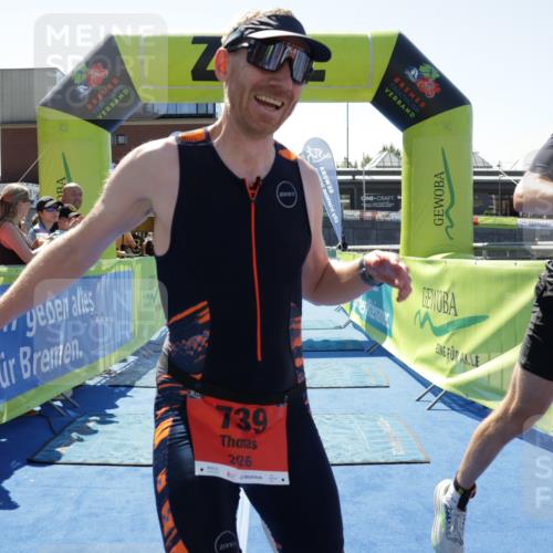09.08.2026 - GEWOBA Citytriathlon Bremen Yannick Fuchs http://msf.ph/oto/9942144 09.08.2026 14:10:22 Ziel 566, 739 meine-sportfotos.de
