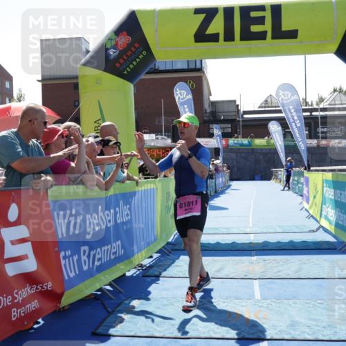 09.08.2026 - GEWOBA Citytriathlon Bremen Yannick Fuchs http://msf.ph/oto/9942175 09.08.2026 14:10:46 Ziel 1011, 1011, 1147 meine-sportfotos.de
