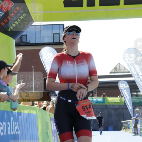 09.08.2026 - GEWOBA Citytriathlon Bremen Yannick Fuchs http://msf.ph/oto/9942211 09.08.2026 14:11:38 Ziel 914, 1008, 1008 meine-sportfotos.de