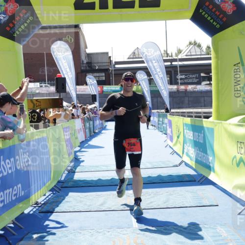 09.08.2026 - GEWOBA Citytriathlon Bremen Yannick Fuchs http://msf.ph/oto/9942221 09.08.2026 14:11:47 Ziel 756 meine-sportfotos.de