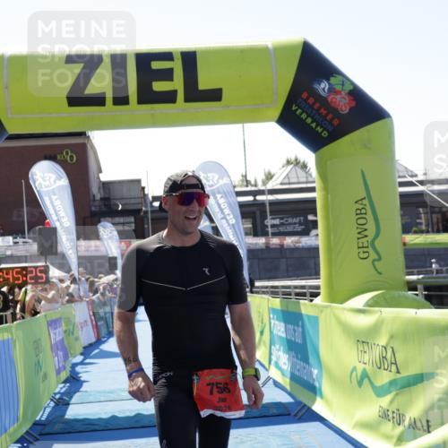 09.08.2026 - GEWOBA Citytriathlon Bremen Yannick Fuchs http://msf.ph/oto/9942226 09.08.2026 14:11:48 Ziel 756 meine-sportfotos.de
