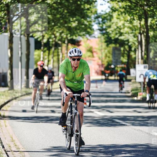 09.08.2026 - GEWOBA Citytriathlon Bremen Michael Burmester http://msf.ph/oto/9942257 09.08.2026 14:25:50 Radfahren 78, 140, 184, 185, 189, 387, 445, 464 meine-sportfotos.de