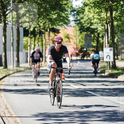 09.08.2026 - GEWOBA Citytriathlon Bremen Michael Burmester http://msf.ph/oto/9942260 09.08.2026 14:25:51 Radfahren 78, 140, 184, 185, 189, 387, 445, 464 meine-sportfotos.de