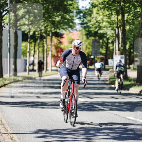 09.08.2026 - GEWOBA Citytriathlon Bremen Michael Burmester http://msf.ph/oto/9942265 09.08.2026 14:25:53 Radfahren 78, 140, 184, 185, 189, 387, 445, 464, 474 meine-sportfotos.de