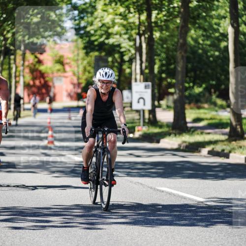 09.08.2026 - GEWOBA Citytriathlon Bremen Michael Burmester http://msf.ph/oto/9942287 09.08.2026 14:26:11 Radfahren 366, 392, 406, 459, 474, 476, 506 meine-sportfotos.de