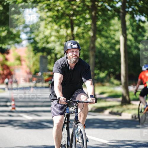 09.08.2026 - GEWOBA Citytriathlon Bremen Michael Burmester http://msf.ph/oto/9942294 09.08.2026 14:26:16 Radfahren 51, 176, 366, 392, 459, 497, 506 meine-sportfotos.de