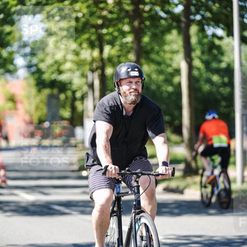 09.08.2026 - GEWOBA Citytriathlon Bremen Michael Burmester http://msf.ph/oto/9942295 09.08.2026 14:26:16 Radfahren 51, 176, 366, 392, 459, 497, 506 meine-sportfotos.de