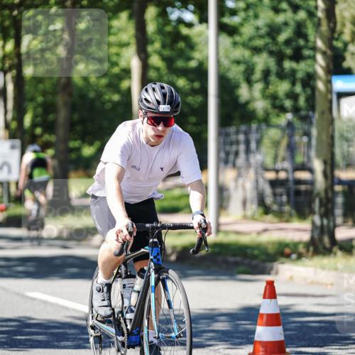 09.08.2026 - GEWOBA Citytriathlon Bremen Michael Burmester http://msf.ph/oto/9942299 09.08.2026 14:26:20 Radfahren 32, 51, 176, 366, 392, 459, 497, 506 meine-sportfotos.de