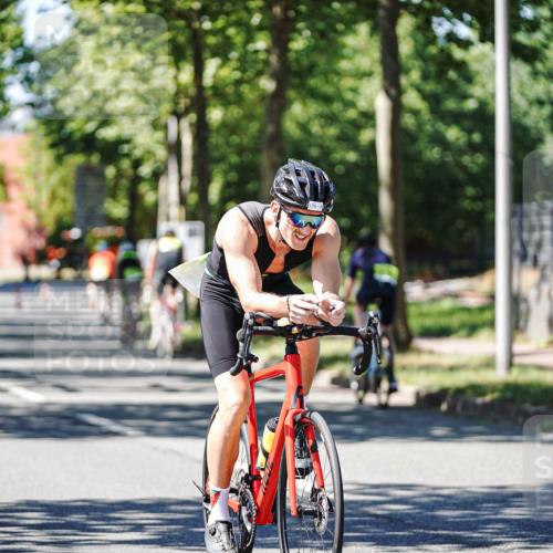 09.08.2026 - GEWOBA Citytriathlon Bremen Michael Burmester http://msf.ph/oto/9942300 09.08.2026 14:26:21 Radfahren 32, 51, 176, 366, 459, 497, 506 meine-sportfotos.de