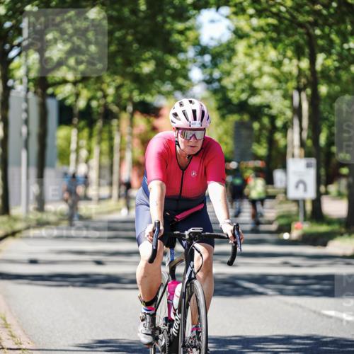 09.08.2026 - GEWOBA Citytriathlon Bremen Michael Burmester http://msf.ph/oto/9942309 09.08.2026 14:26:27 Radfahren 16, 29, 32, 51, 176, 408, 497 meine-sportfotos.de