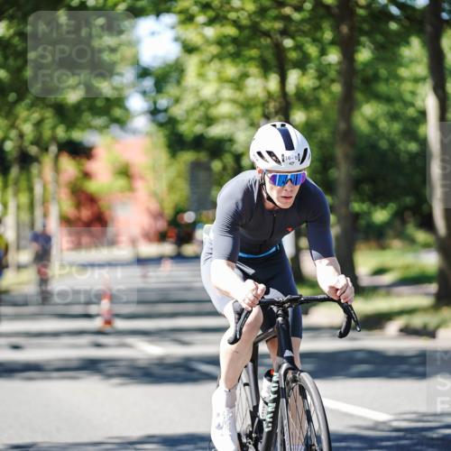 09.08.2026 - GEWOBA Citytriathlon Bremen Michael Burmester http://msf.ph/oto/9942318 09.08.2026 14:26:33 Radfahren 15, 16, 29, 32, 176, 178, 408, 497 meine-sportfotos.de