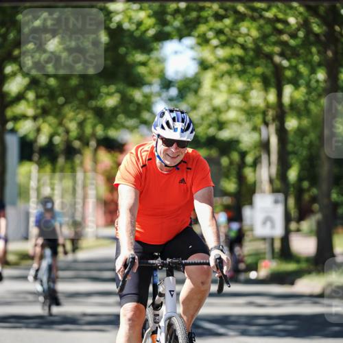 09.08.2026 - GEWOBA Citytriathlon Bremen Michael Burmester http://msf.ph/oto/9942345 09.08.2026 14:27:07 Radfahren 1, 59, 156, 427, 447, 461 meine-sportfotos.de