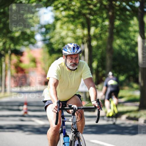 09.08.2026 - GEWOBA Citytriathlon Bremen Michael Burmester http://msf.ph/oto/9942355 09.08.2026 14:27:14 Radfahren 1, 59, 156, 427, 447, 461 meine-sportfotos.de