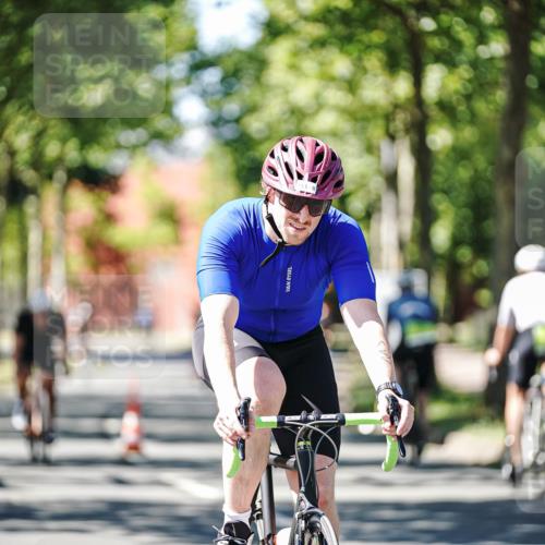 09.08.2026 - GEWOBA Citytriathlon Bremen Michael Burmester http://msf.ph/oto/9942385 09.08.2026 14:28:17 Radfahren 41, 67, 72, 85, 100, 113, 119, 168 meine-sportfotos.de