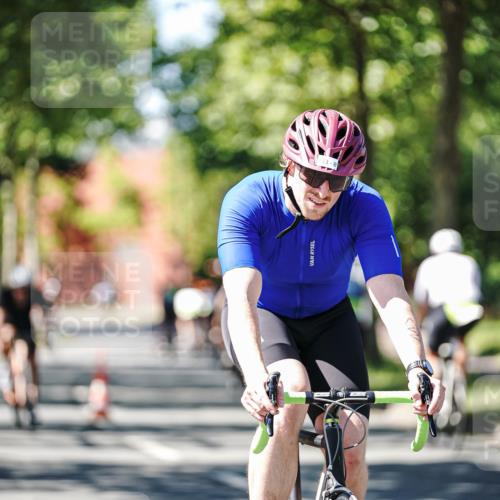 09.08.2026 - GEWOBA Citytriathlon Bremen Michael Burmester http://msf.ph/oto/9942386 09.08.2026 14:28:17 Radfahren 41, 67, 72, 85, 100, 113, 119, 168 meine-sportfotos.de