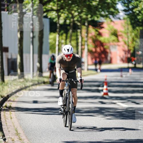 09.08.2026 - GEWOBA Citytriathlon Bremen Michael Burmester http://msf.ph/oto/9942401 09.08.2026 14:28:33 Radfahren 11, 77, 85, 119, 155, 168 meine-sportfotos.de