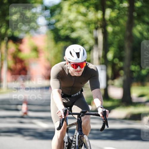 09.08.2026 - GEWOBA Citytriathlon Bremen Michael Burmester http://msf.ph/oto/9942402 09.08.2026 14:28:34 Radfahren 11, 77, 119, 155, 168 meine-sportfotos.de