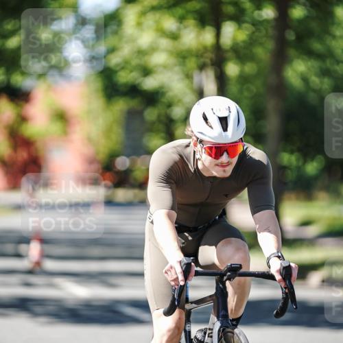 09.08.2026 - GEWOBA Citytriathlon Bremen Michael Burmester http://msf.ph/oto/9942403 09.08.2026 14:28:34 Radfahren 11, 77, 119, 155, 168 meine-sportfotos.de
