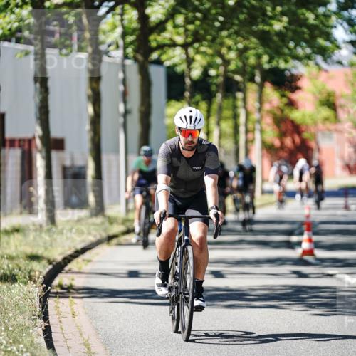 09.08.2026 - GEWOBA Citytriathlon Bremen Michael Burmester http://msf.ph/oto/9942416 09.08.2026 14:28:51 Radfahren 13, 33, 50, 68, 71, 84, 97, 109, 114, 124, 129, 150, 155, 350, 498 meine-sportfotos.de