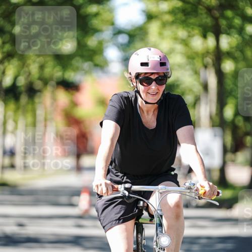 09.08.2026 - GEWOBA Citytriathlon Bremen Michael Burmester http://msf.ph/oto/9942434 09.08.2026 14:29:01 Radfahren 13, 33, 46, 68, 71, 84, 97, 114, 117, 124, 129, 150, 154, 162, 498 meine-sportfotos.de