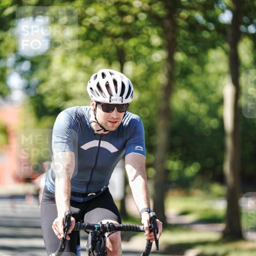 09.08.2026 - GEWOBA Citytriathlon Bremen Michael Burmester http://msf.ph/oto/9942437 09.08.2026 14:29:03 Radfahren 13, 33, 46, 68, 71, 84, 97, 114, 117, 124, 129, 150, 154, 162, 498 meine-sportfotos.de