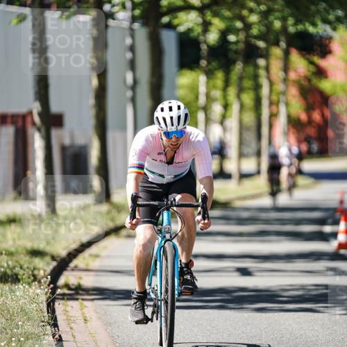 09.08.2026 - GEWOBA Citytriathlon Bremen Michael Burmester http://msf.ph/oto/9942448 09.08.2026 14:29:35 Radfahren 35, 123, 143, 144, 294 meine-sportfotos.de
