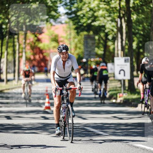 09.08.2026 - GEWOBA Citytriathlon Bremen Michael Burmester http://msf.ph/oto/9942465 09.08.2026 14:30:04 Radfahren 137, 279, 401, 407, 469, 512 meine-sportfotos.de