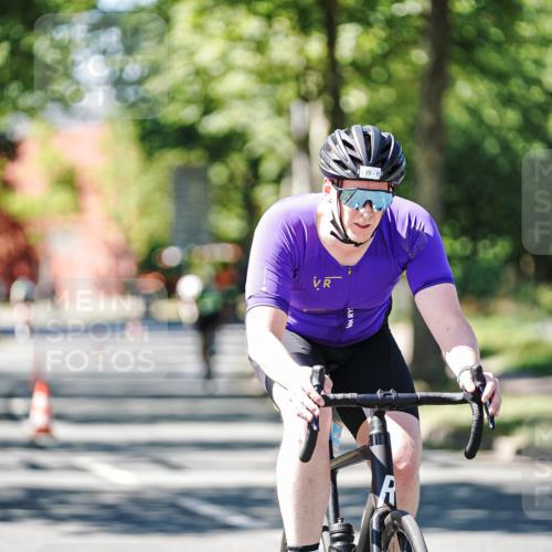 09.08.2026 - GEWOBA Citytriathlon Bremen Michael Burmester http://msf.ph/oto/9942474 09.08.2026 14:30:16 Radfahren 26, 137, 139, 169, 279, 304, 401, 407 meine-sportfotos.de