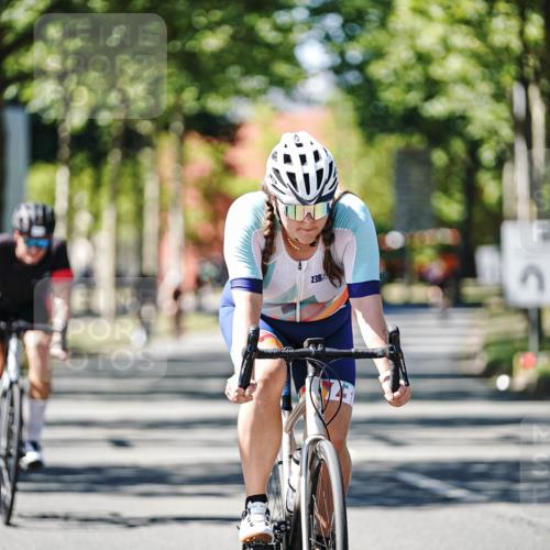 09.08.2026 - GEWOBA Citytriathlon Bremen Michael Burmester http://msf.ph/oto/9942492 09.08.2026 14:30:30 Radfahren 26, 27, 79, 118, 159, 169, 270, 374, 433 meine-sportfotos.de