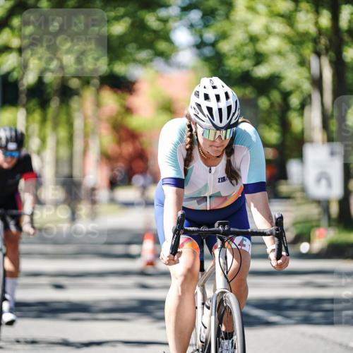 09.08.2026 - GEWOBA Citytriathlon Bremen Michael Burmester http://msf.ph/oto/9942493 09.08.2026 14:30:30 Radfahren 26, 27, 79, 118, 159, 169, 270, 374, 433 meine-sportfotos.de