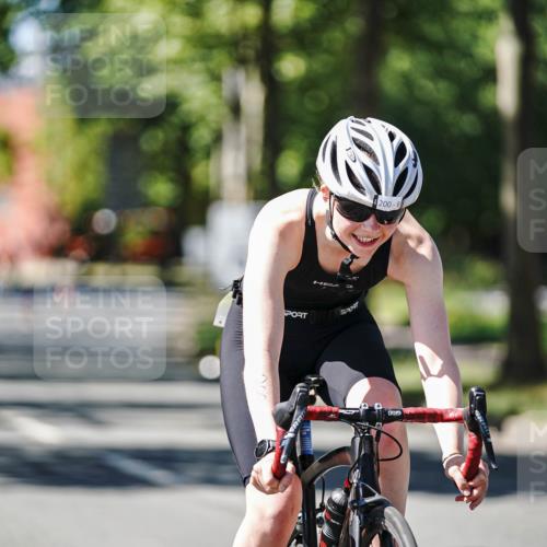 09.08.2026 - GEWOBA Citytriathlon Bremen Michael Burmester http://msf.ph/oto/9942503 09.08.2026 14:30:36 Radfahren 27, 36, 79, 118, 128, 135, 159, 186, 270, 374, 433 meine-sportfotos.de