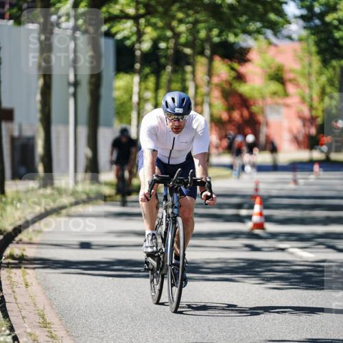 09.08.2026 - GEWOBA Citytriathlon Bremen Michael Burmester http://msf.ph/oto/9942504 09.08.2026 14:30:38 Radfahren 27, 36, 79, 105, 118, 128, 135, 159, 186, 200, 270, 374, 433 meine-sportfotos.de