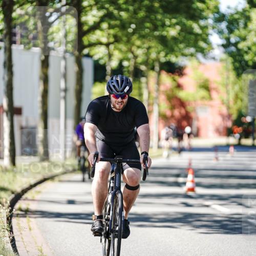 09.08.2026 - GEWOBA Citytriathlon Bremen Michael Burmester http://msf.ph/oto/9942509 09.08.2026 14:30:42 Radfahren 27, 36, 45, 54, 73, 91, 105, 118, 128, 135, 159, 186, 200, 270, 374, 433 meine-sportfotos.de