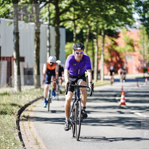 09.08.2026 - GEWOBA Citytriathlon Bremen Michael Burmester http://msf.ph/oto/9942513 09.08.2026 14:30:45 Radfahren 36, 45, 54, 73, 91, 105, 118, 128, 135, 186, 200 meine-sportfotos.de