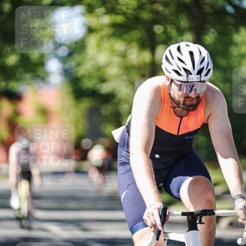 09.08.2026 - GEWOBA Citytriathlon Bremen Michael Burmester http://msf.ph/oto/9942518 09.08.2026 14:30:47 Radfahren 36, 45, 54, 73, 91, 92, 105, 128, 135, 186, 200 meine-sportfotos.de