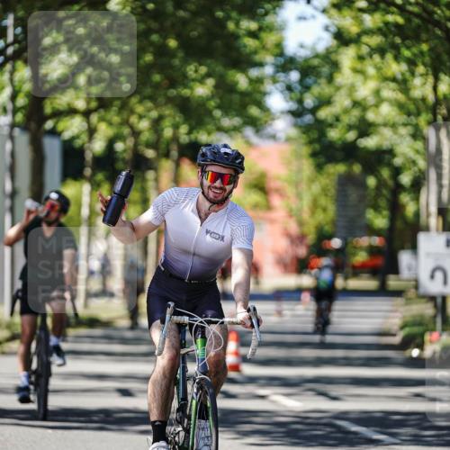 09.08.2026 - GEWOBA Citytriathlon Bremen Michael Burmester http://msf.ph/oto/9942534 09.08.2026 14:30:57 Radfahren 45, 54, 60, 73, 91, 92, 98, 105, 125, 200, 353 meine-sportfotos.de