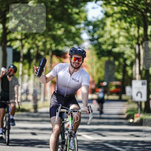 09.08.2026 - GEWOBA Citytriathlon Bremen Michael Burmester http://msf.ph/oto/9942535 09.08.2026 14:30:57 Radfahren 45, 54, 60, 73, 91, 92, 98, 105, 125, 200, 353 meine-sportfotos.de