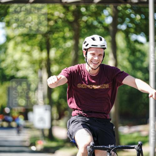 09.08.2026 - GEWOBA Citytriathlon Bremen Michael Burmester http://msf.ph/oto/9942546 09.08.2026 14:31:08 Radfahren 60, 98, 99, 125, 353 meine-sportfotos.de