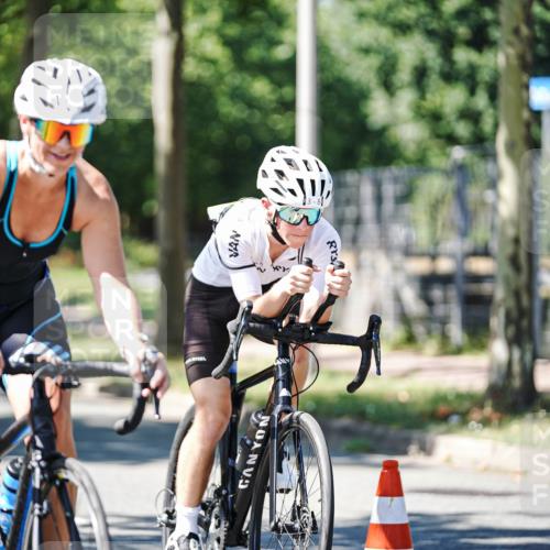 09.08.2026 - GEWOBA Citytriathlon Bremen Michael Burmester http://msf.ph/oto/9942559 09.08.2026 14:31:40 Radfahren 3, 52, 70, 151, 161, 346, 360 meine-sportfotos.de