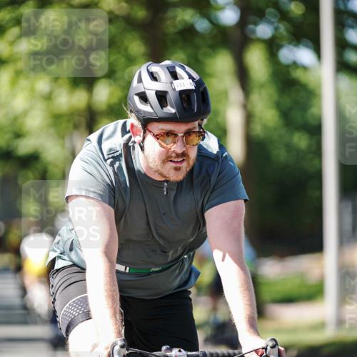09.08.2026 - GEWOBA Citytriathlon Bremen Michael Burmester http://msf.ph/oto/9942584 09.08.2026 14:32:14 Radfahren 111, 126, 254 meine-sportfotos.de