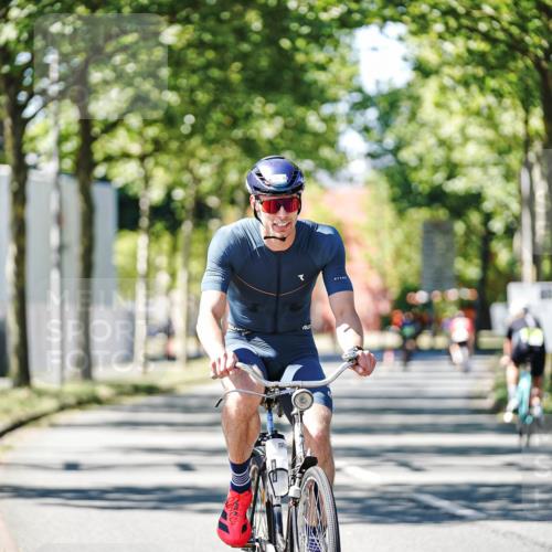 09.08.2026 - GEWOBA Citytriathlon Bremen Michael Burmester http://msf.ph/oto/9942602 09.08.2026 14:32:46 Radfahren 2, 44, 76, 396 meine-sportfotos.de